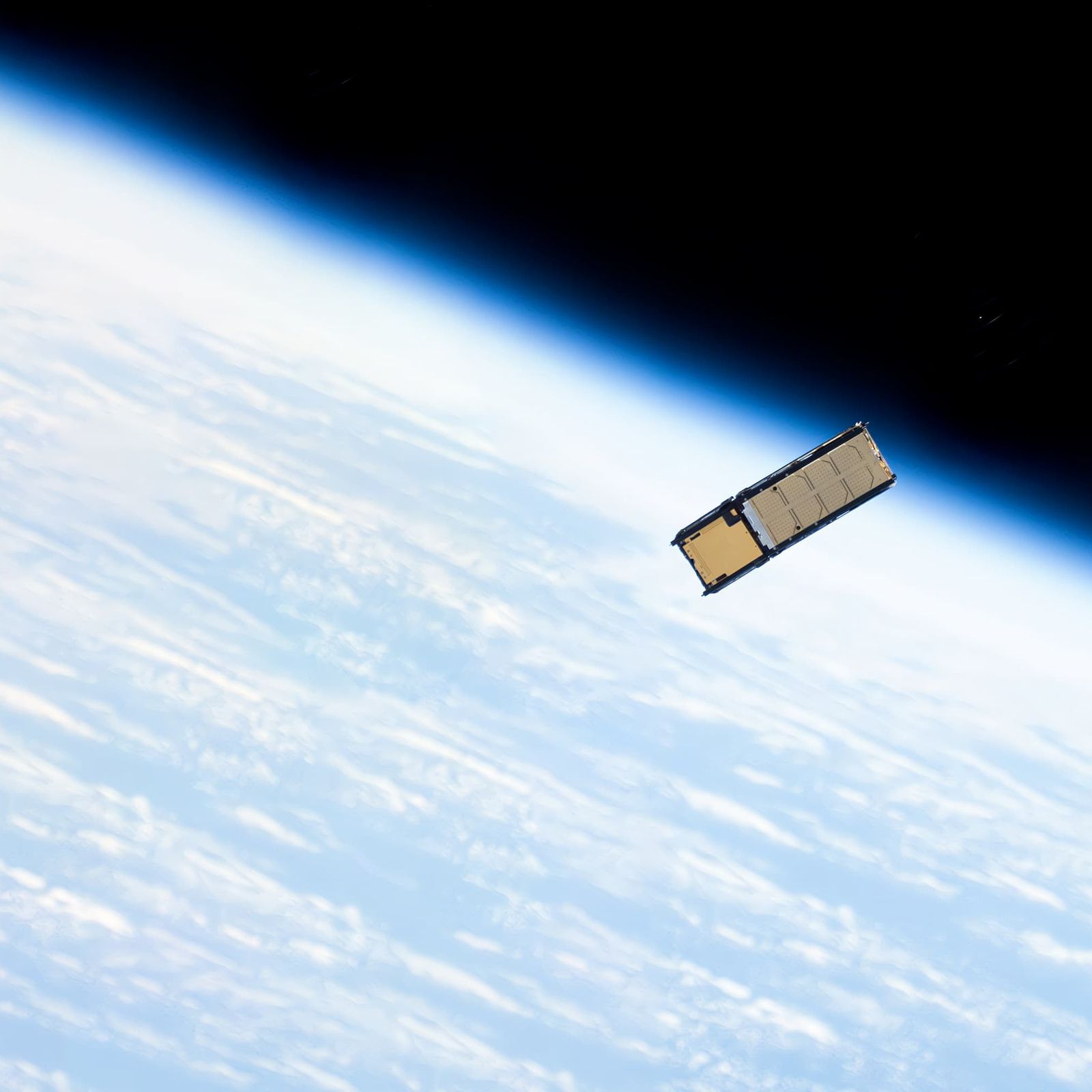 space flyer v5 upscale 2 banner